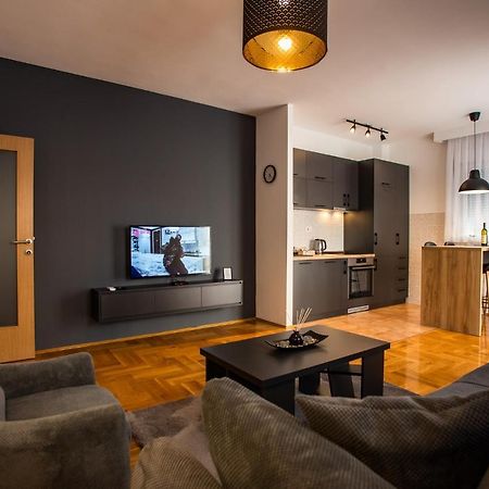 Apartment Podgorica Buitenkant foto