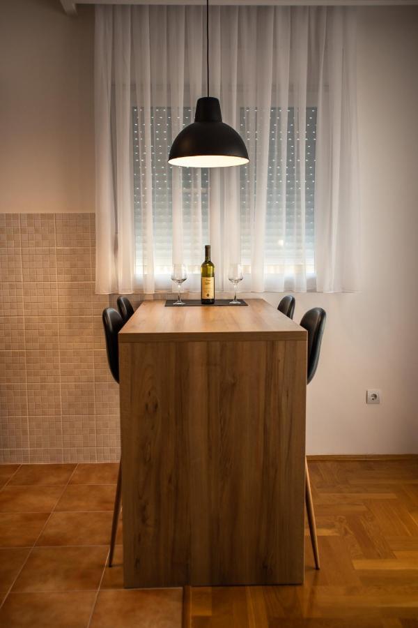 Apartment Podgorica Buitenkant foto